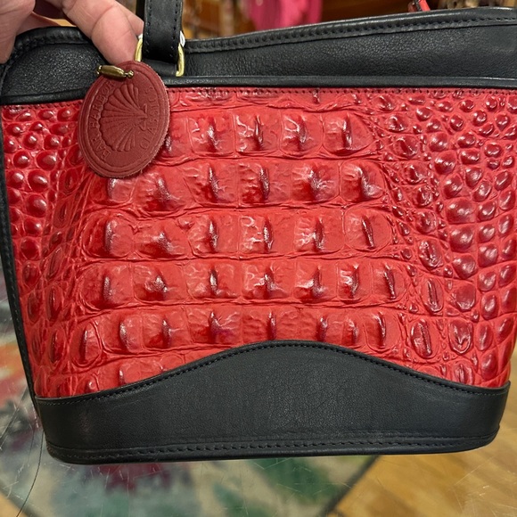 Chic Red and Black Croc-Embossed Clutch